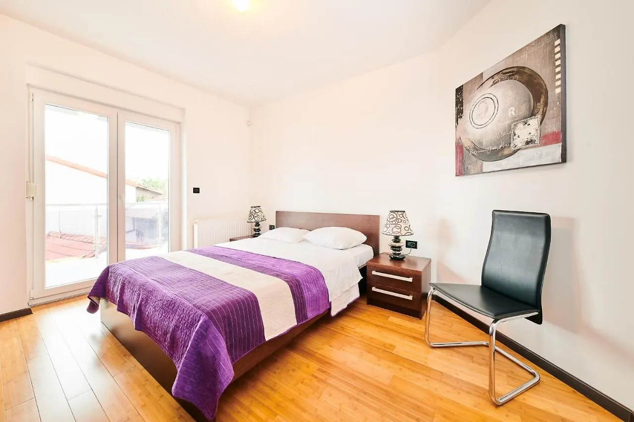 Ferienwohnung Stella Adria Pula Apartment