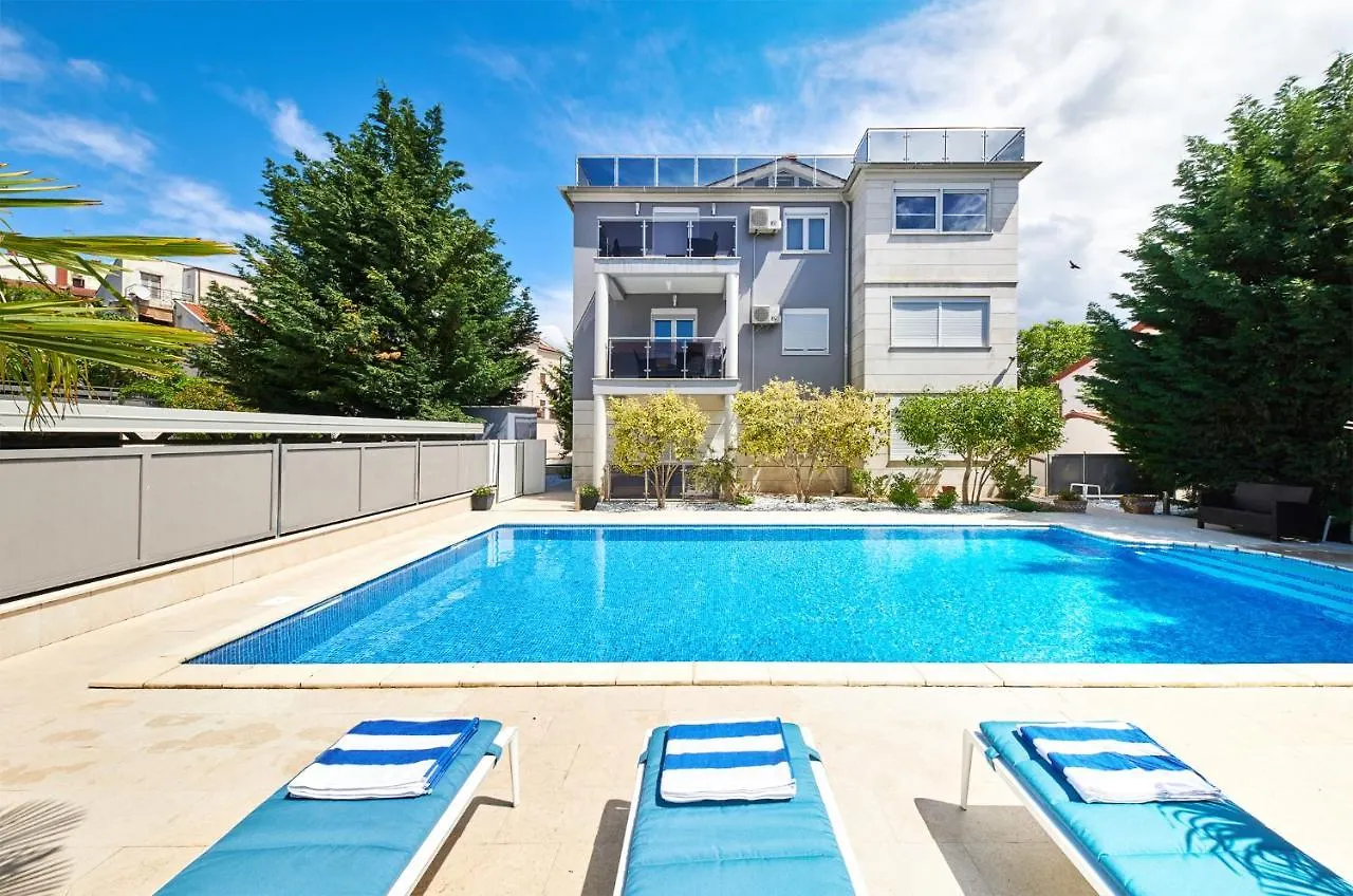 Stella Adria Apartment Pula 0*,