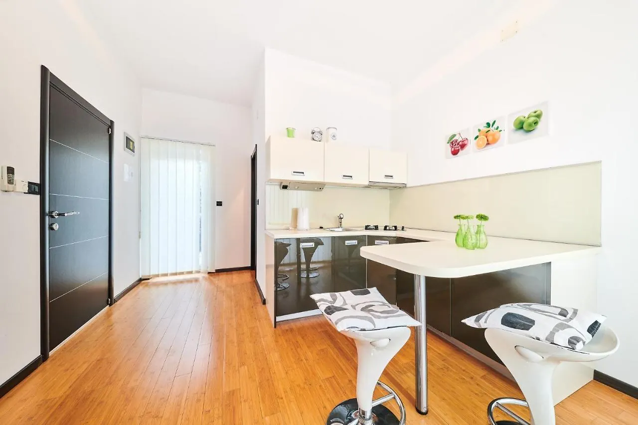 Stella Adria Apartment Pula 0*,