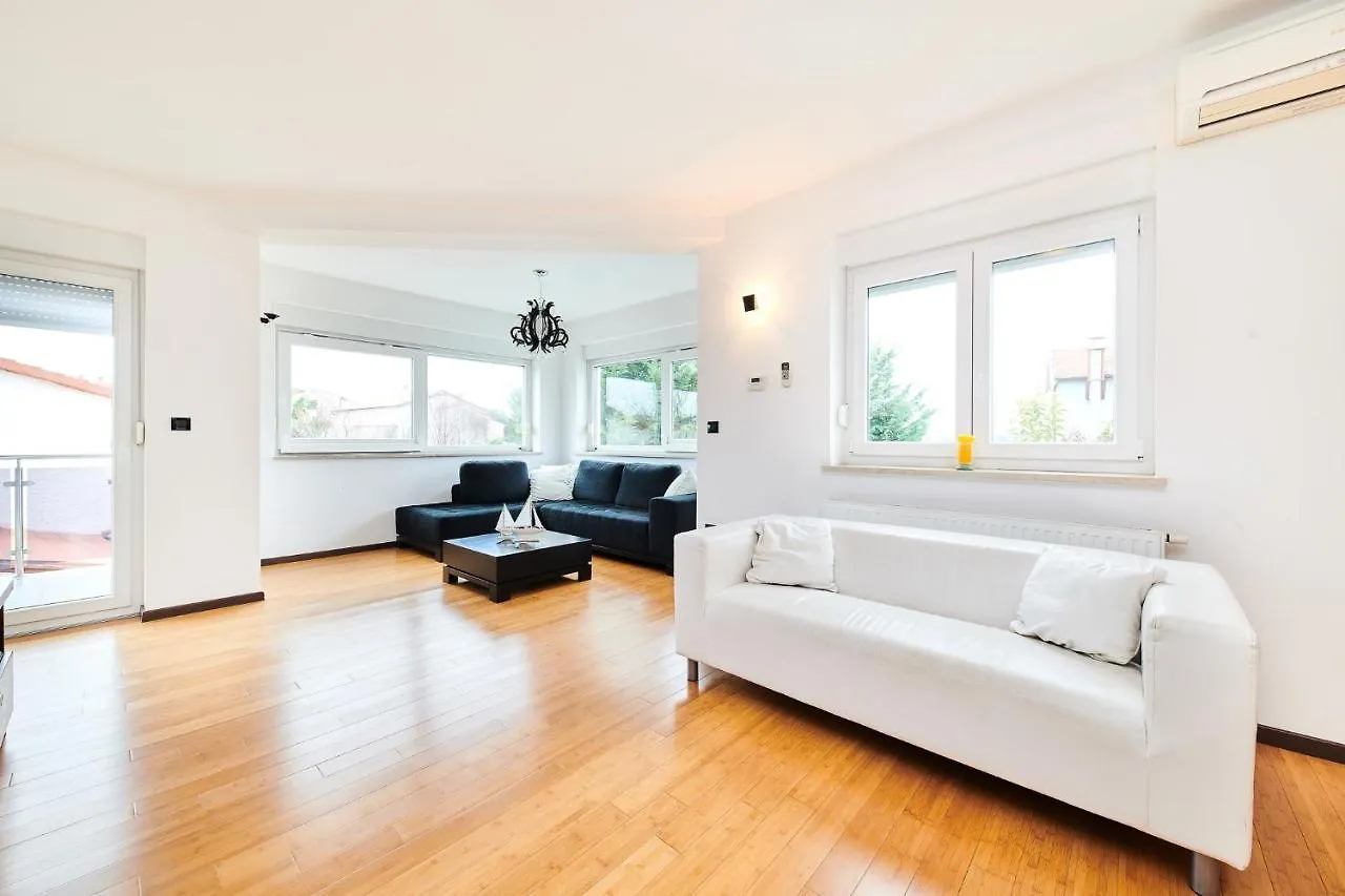 Stella Adria Apartment Pula Croatia